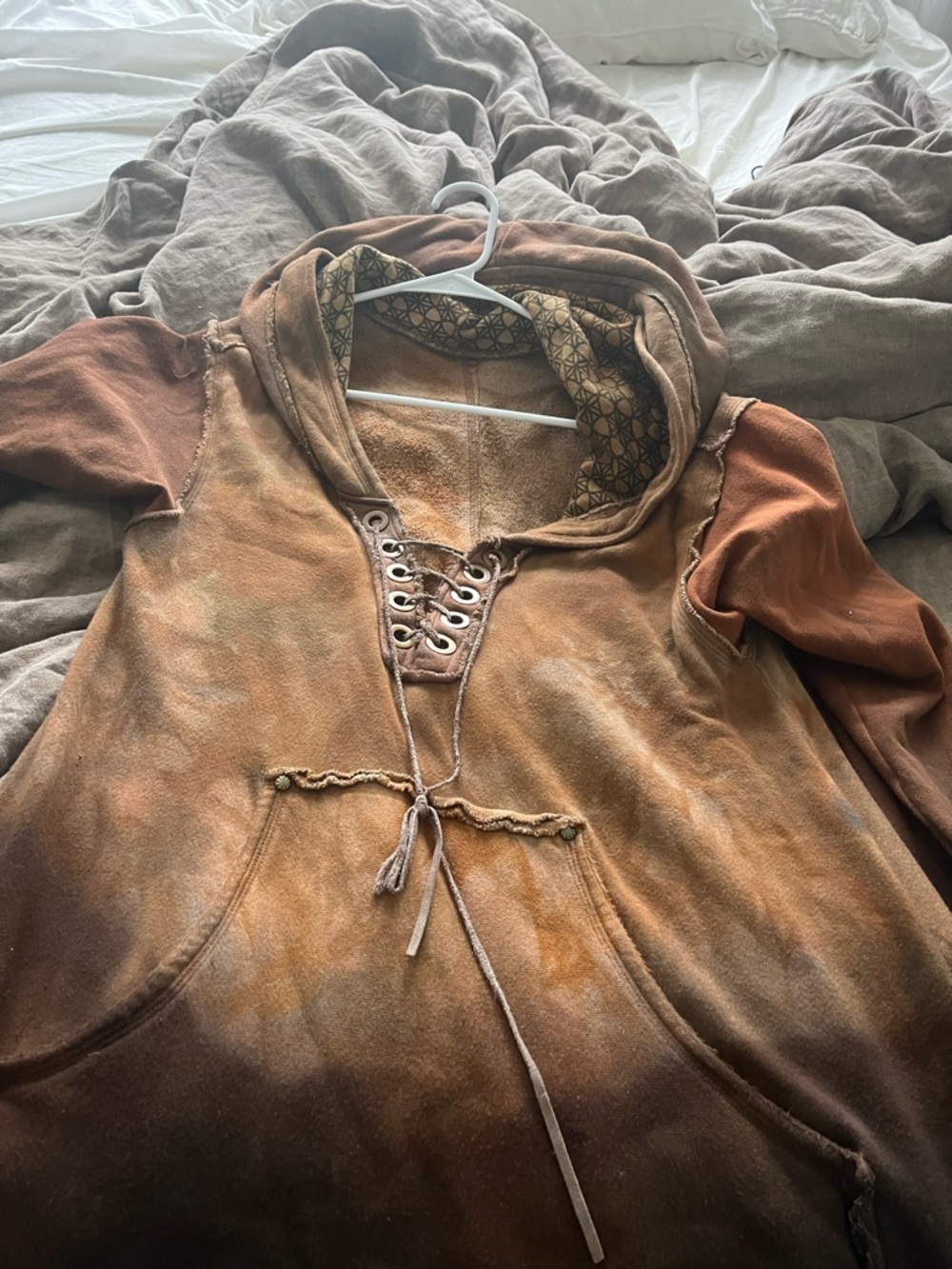 Sew Much Love Kira brown ombré tunic hoodie m medium - Picture 6 of 6